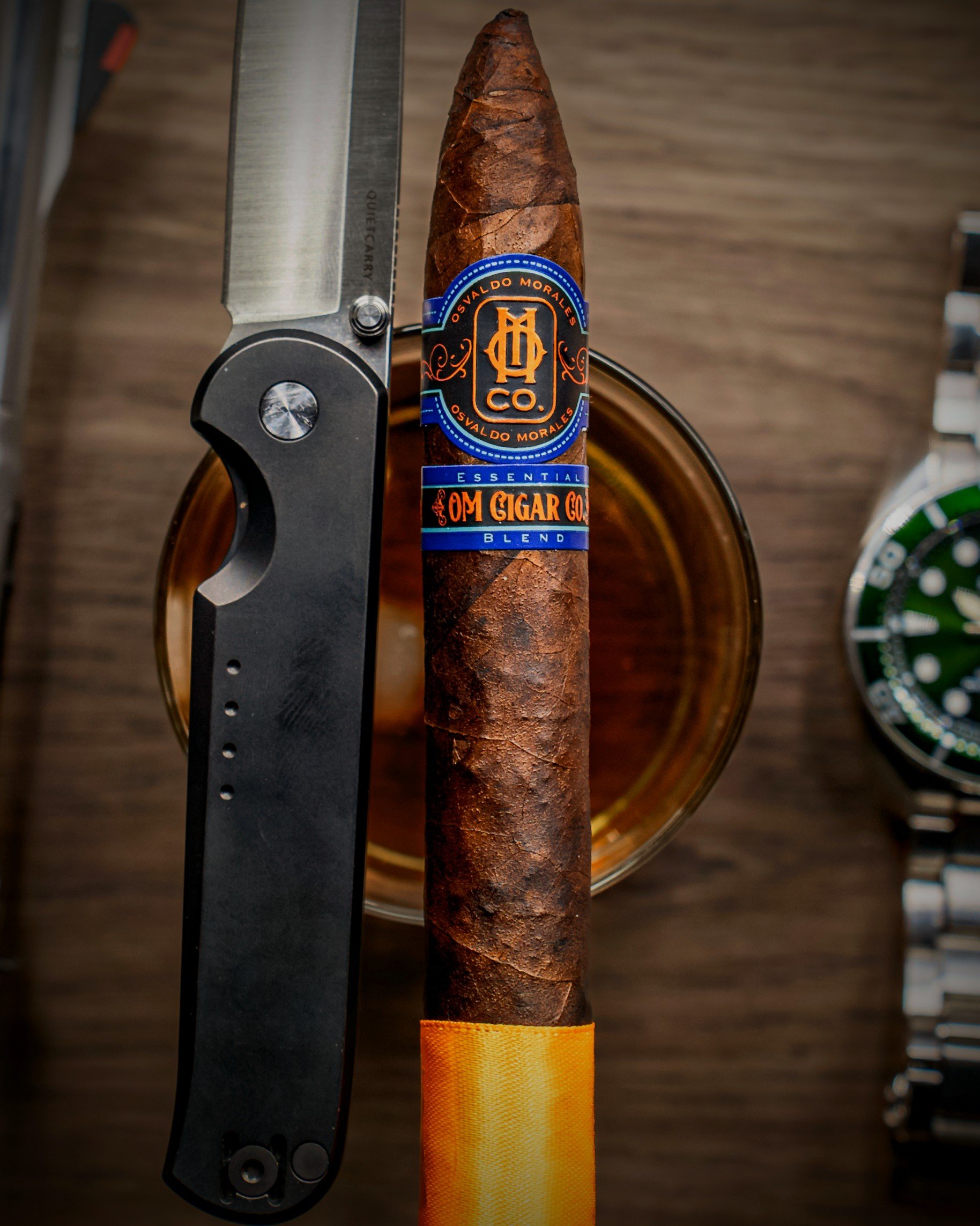 Essential Blend No. 1 cigar | O.M. Cigars Essential Blend No. 1 cigar shown in an O.M. Cigars image