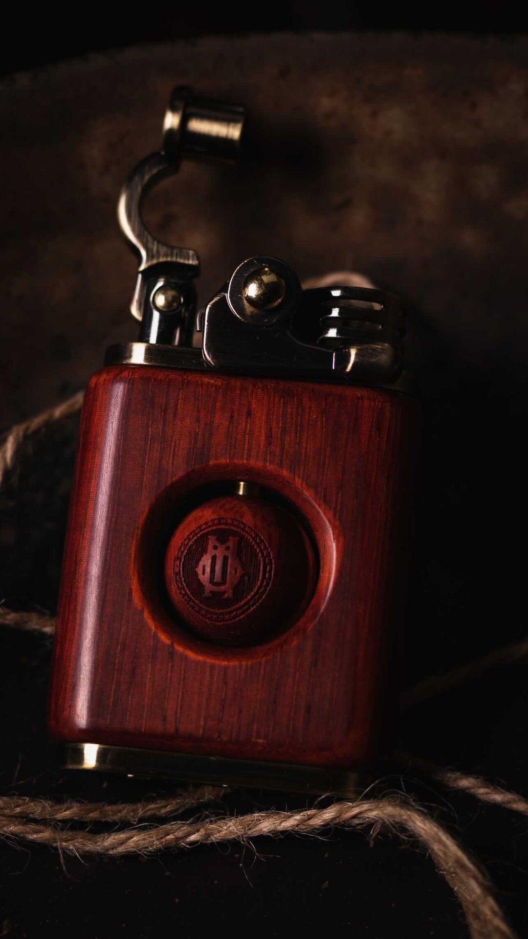 111 IMG 20201217 025037 010 shown in an O.M. Cigars image