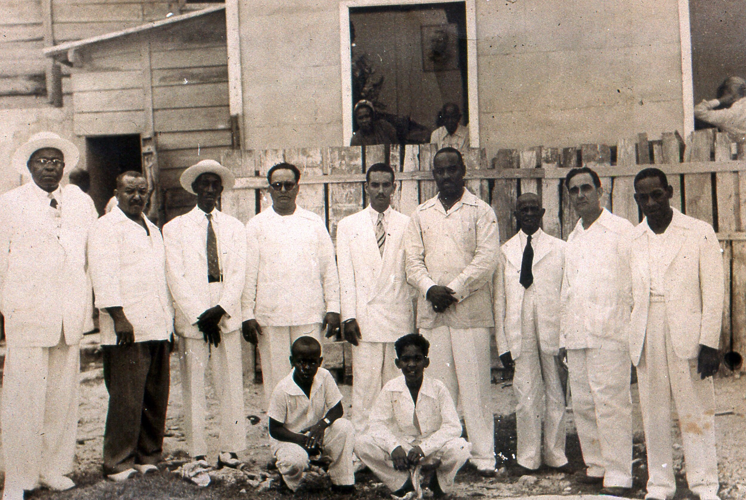 120 processed 045+Laying+of+the+first+Stone+++Alternate+shot,+1951SMSM image aligned with the O.M. cigars selection