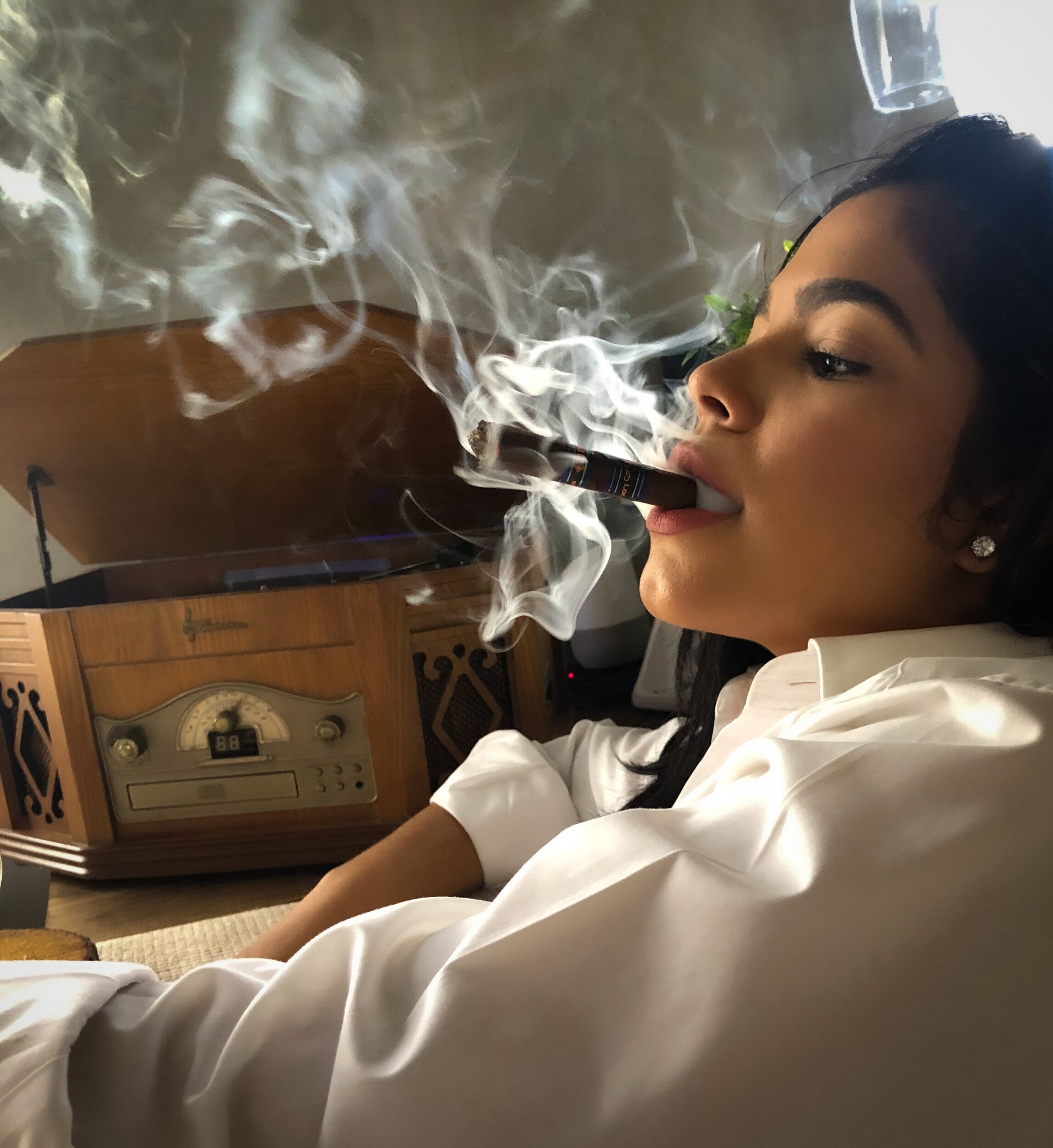 175 processed IMG 7023 shown in an O.M. Cigars image