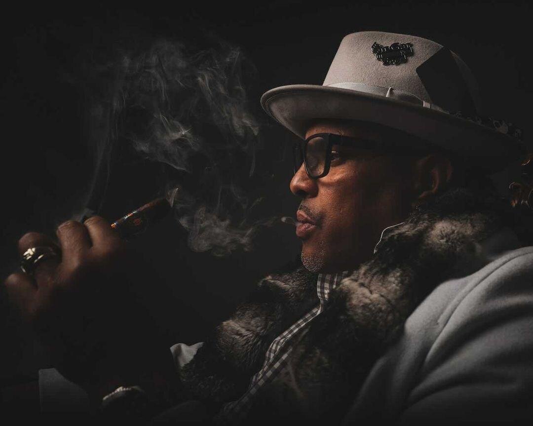 196 IMG 20210205 041611 846 image aligned with the O.M. cigars selection