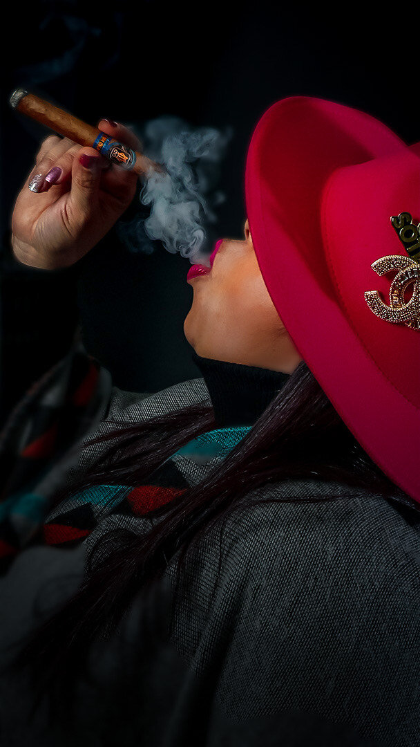 219 shot202209x16 image aligned with the O.M. cigars selection