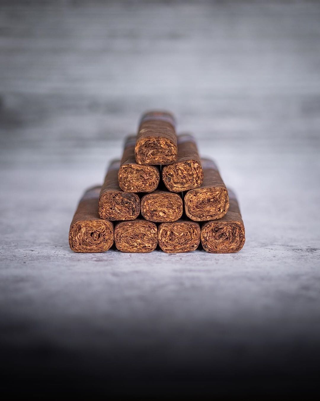 91 20200512 025441 shown in an O.M. Cigars image