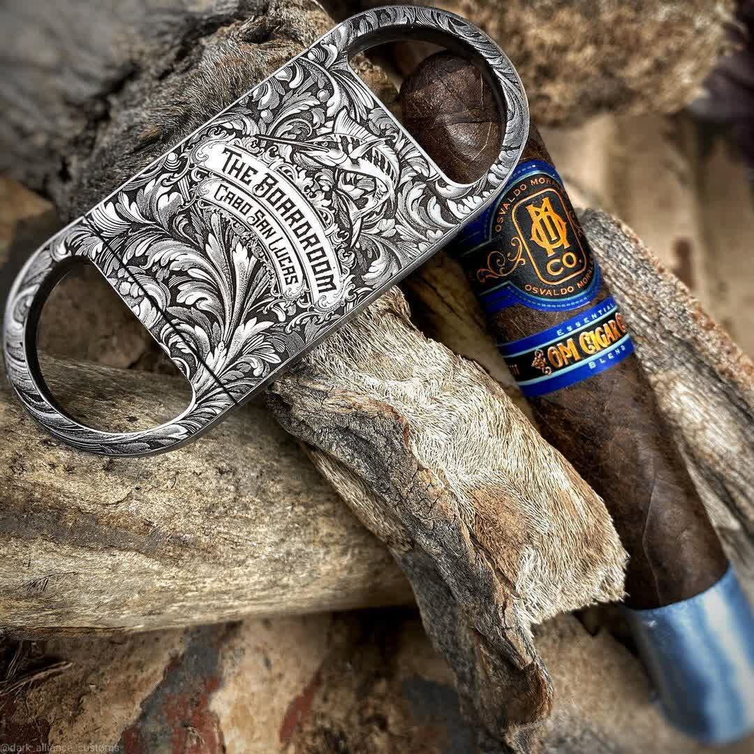 Essential Blend No. 2 cigar | First-order comparison Essential Blend No. 2 cigar image highlighting a practical first cigar selection