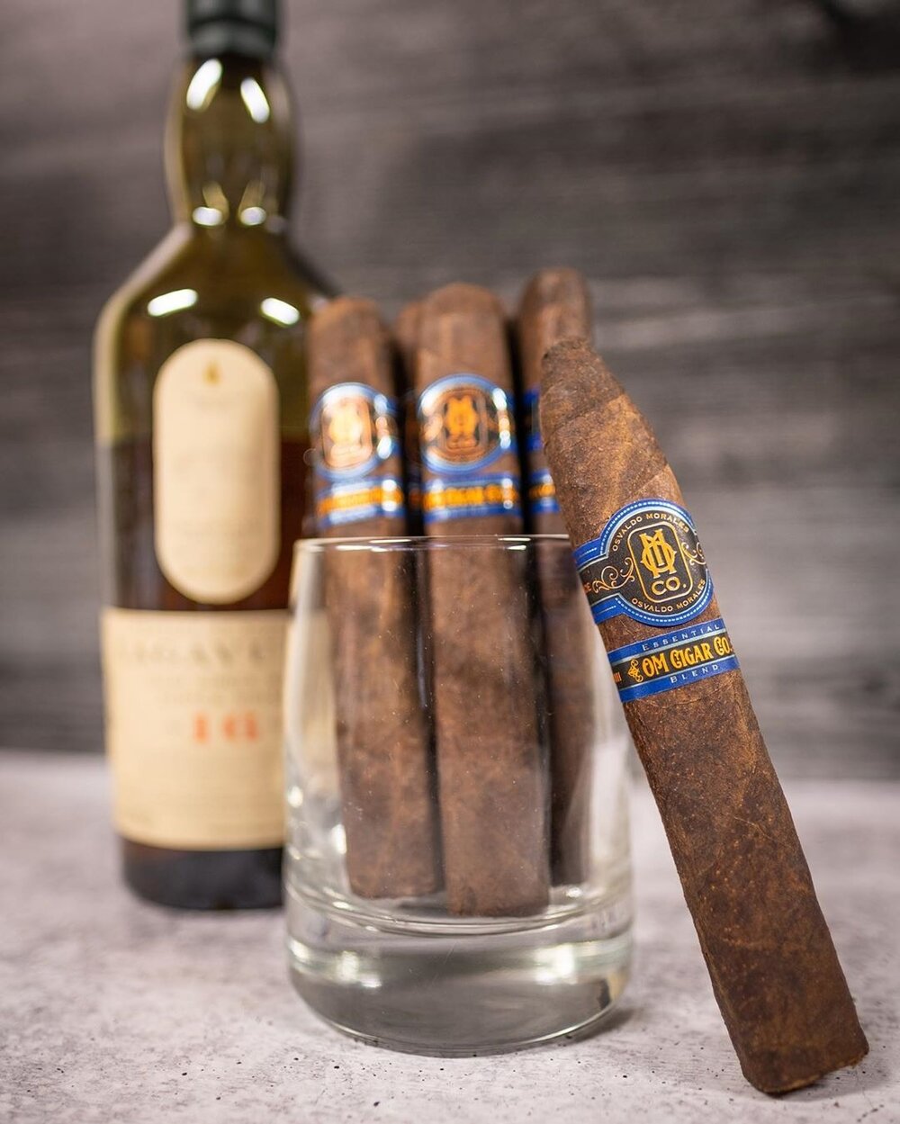 Essential Blend No. 4 box-pressed cigar | Tasting selection Essential Blend No. 4 box-pressed cigar shown as a sampler-led starting point from O.M. Cigars