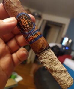 Essential Blend No. 7 cigar shown in an O.M. Cigars image