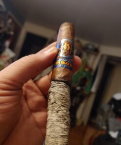 Essential Blend No. 7 cigar visual for cigar comparison at O.M. Cigars